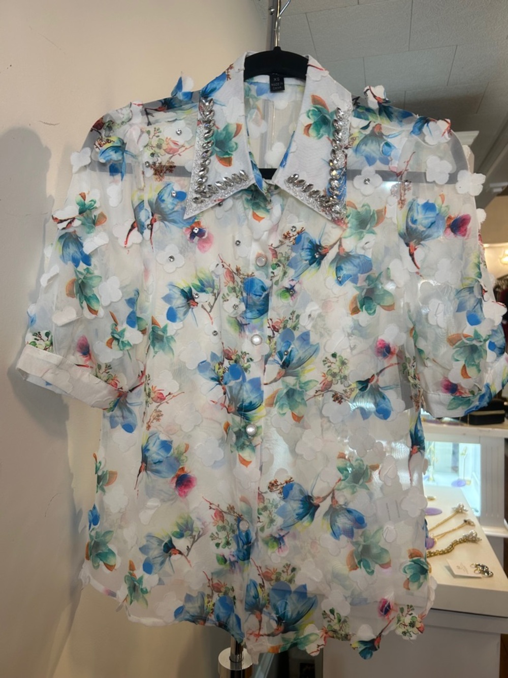 Floral Crystal-Trim Short Sleeve Blouse - White with Blue Floral